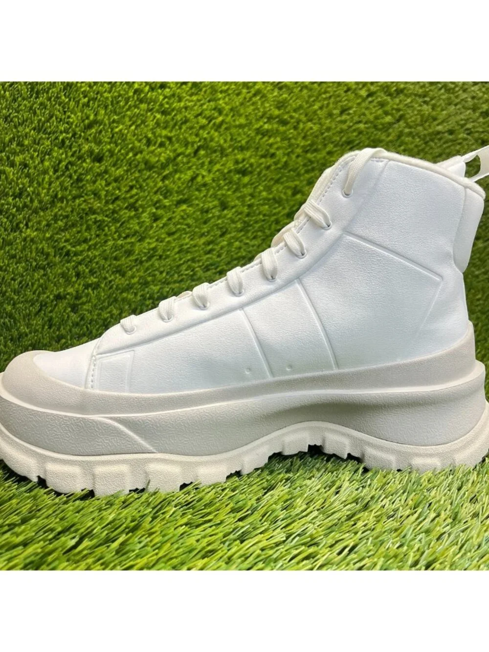 Nike Blazer Roam Mid Womens Size 11 Ivory Athletic Leather Shoes Sneakers